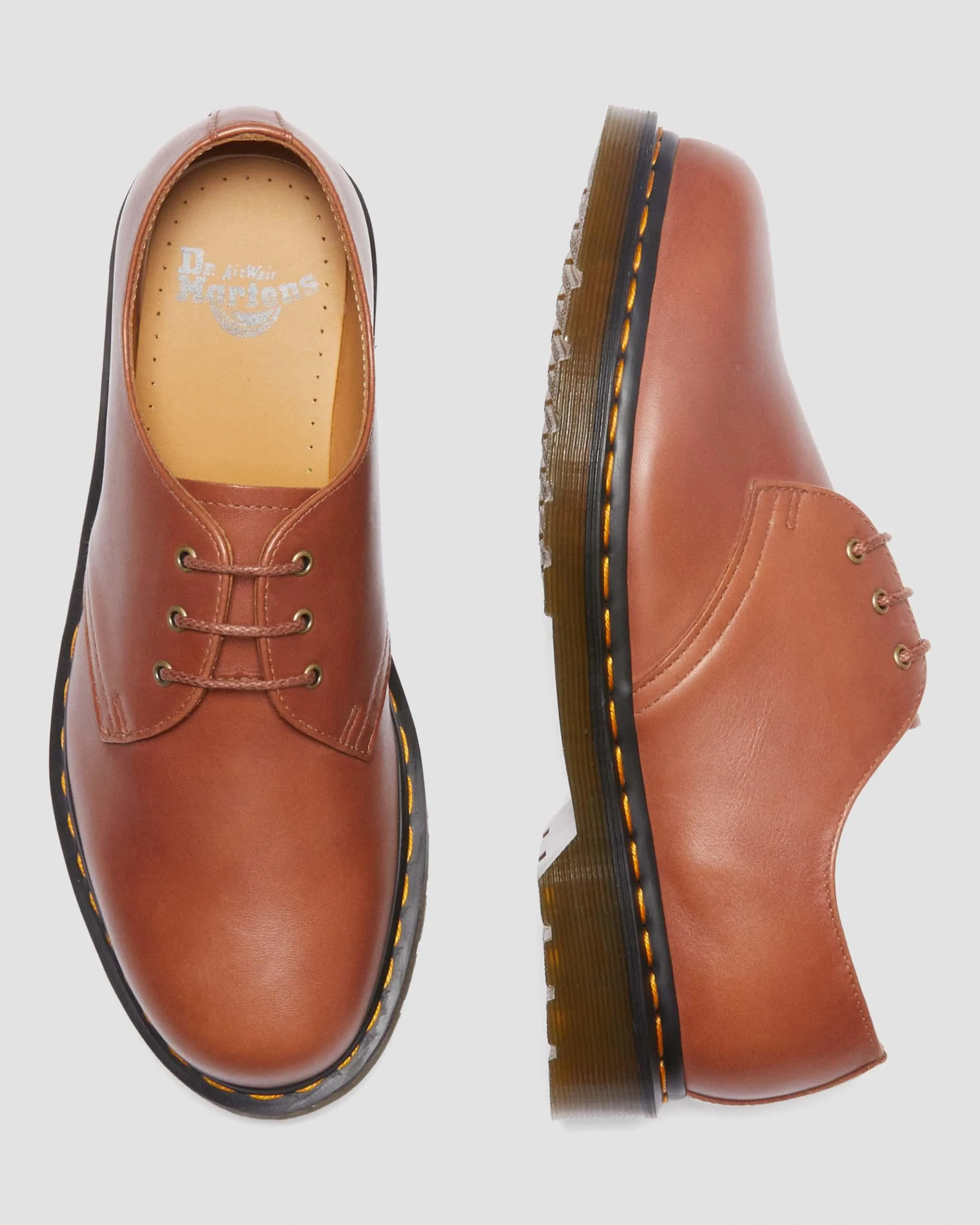 1461 Leather Oxfords Carrara Dr. Martens