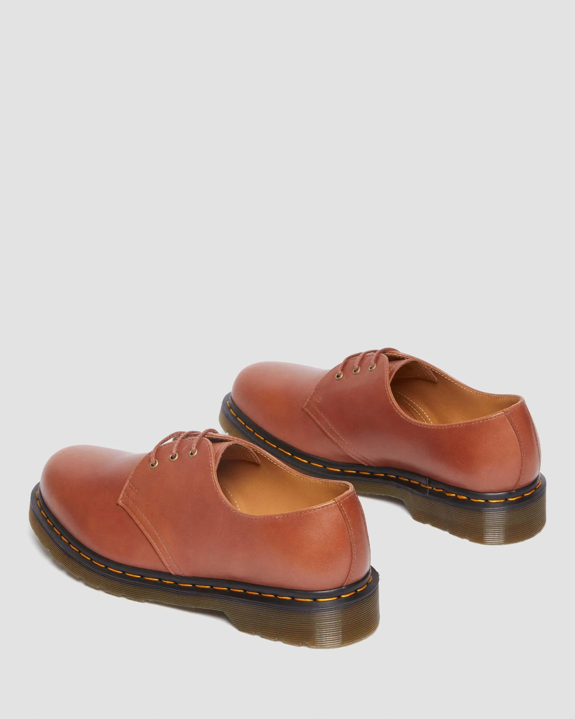 1461 Leather Oxfords Carrara Dr. Martens