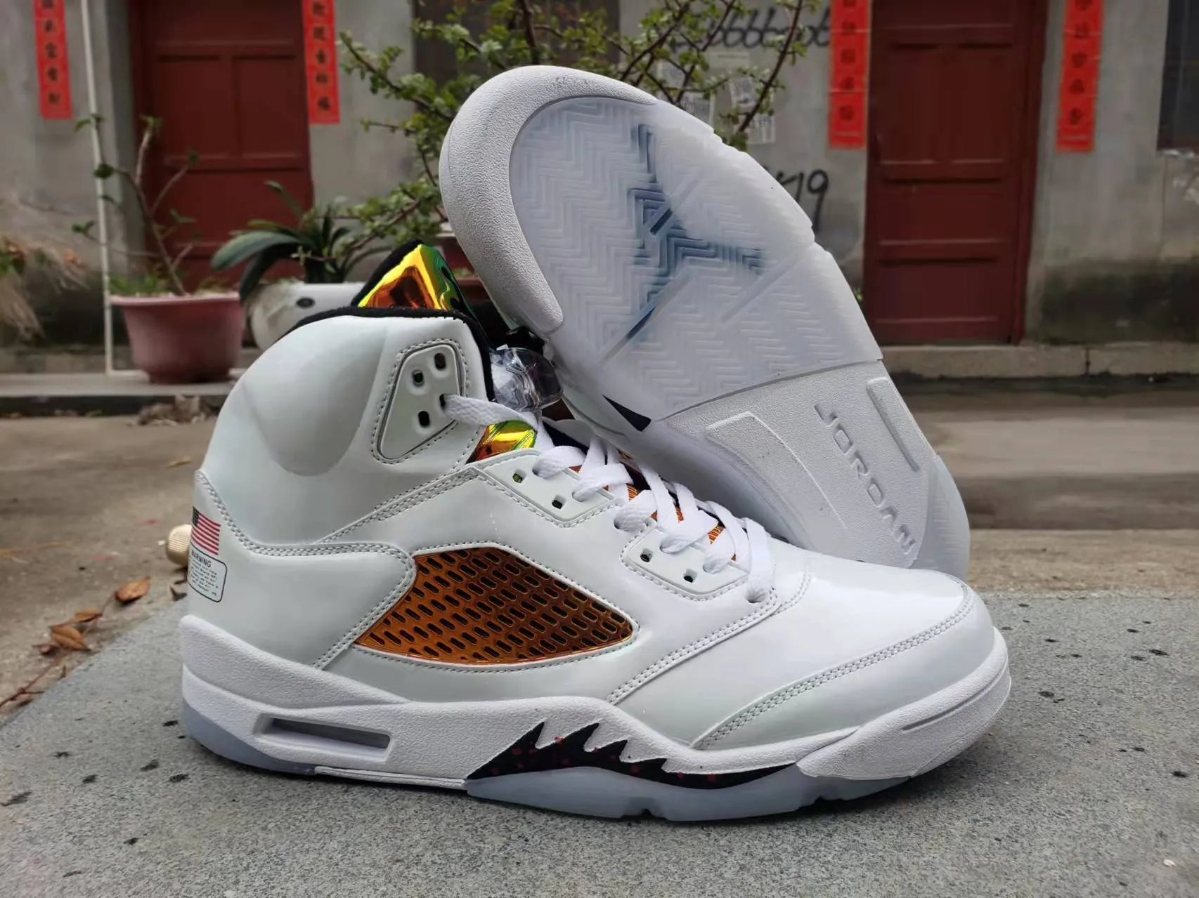 Air Jordan 5 "Shattered Backboard"