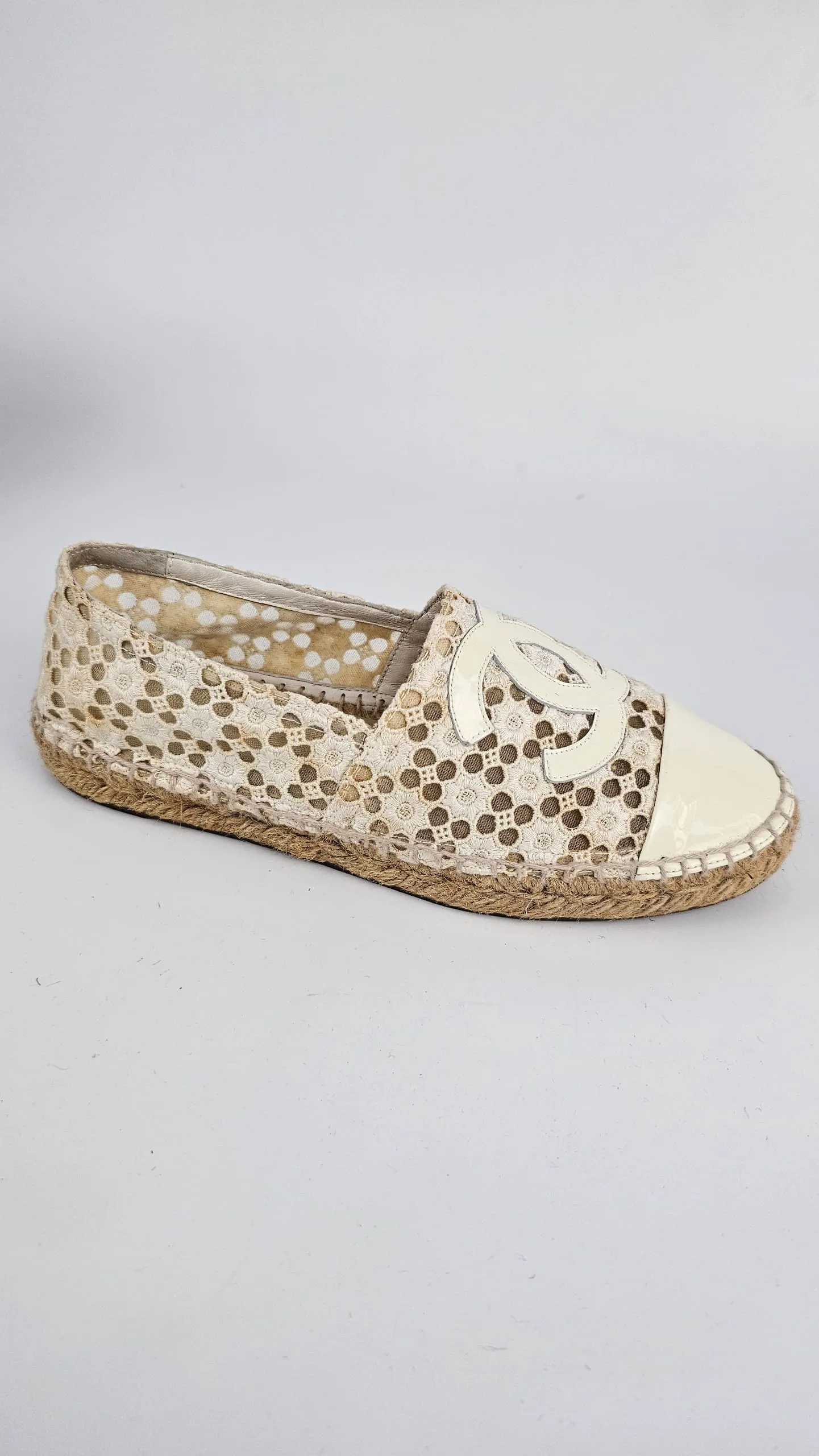 Embroidered Espadrilles in Off White and Off White Patent CC / Top Cap