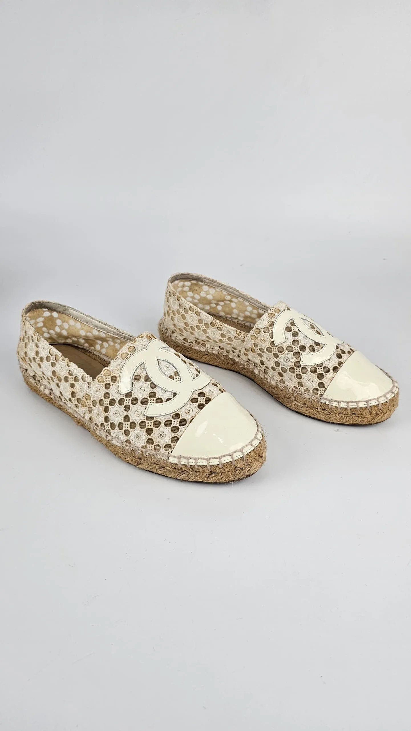 Embroidered Espadrilles in Off White and Off White Patent CC / Top Cap