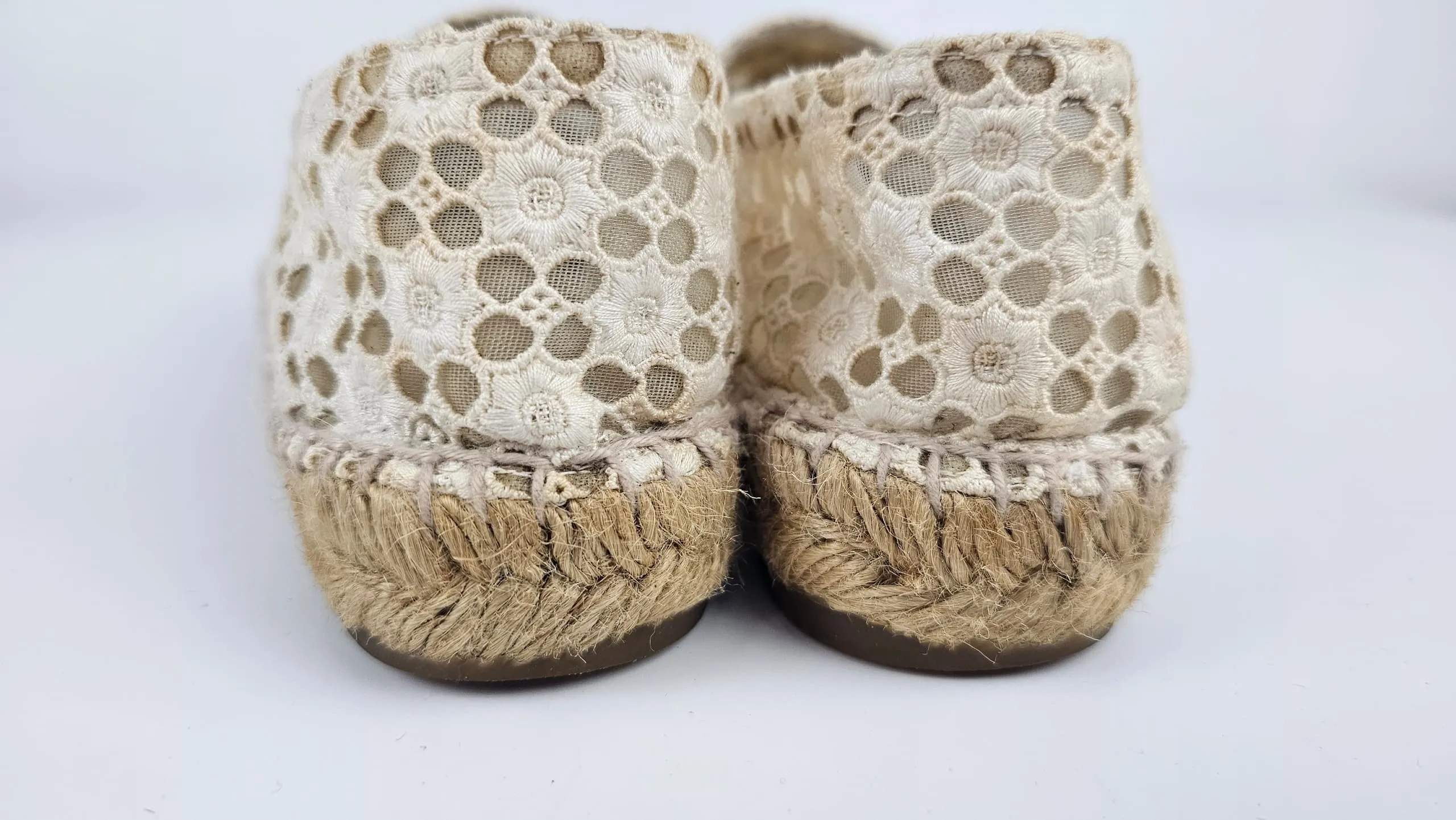 Embroidered Espadrilles in Off White and Off White Patent CC / Top Cap