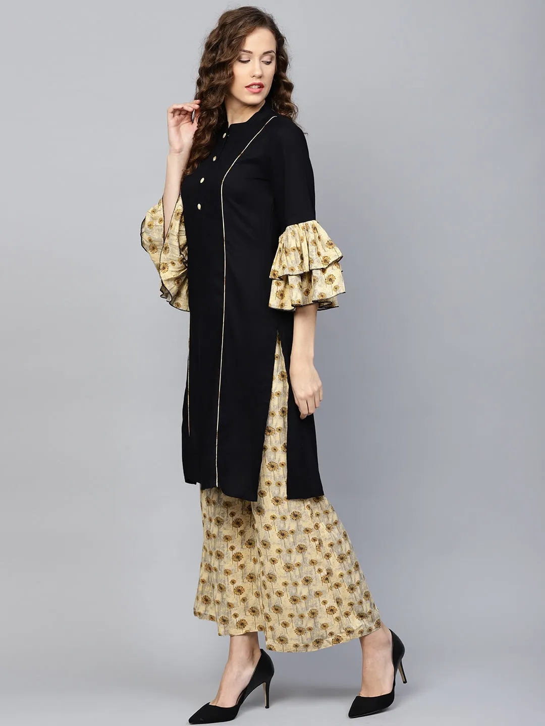 Women Black & Beige Solid Kurta Set